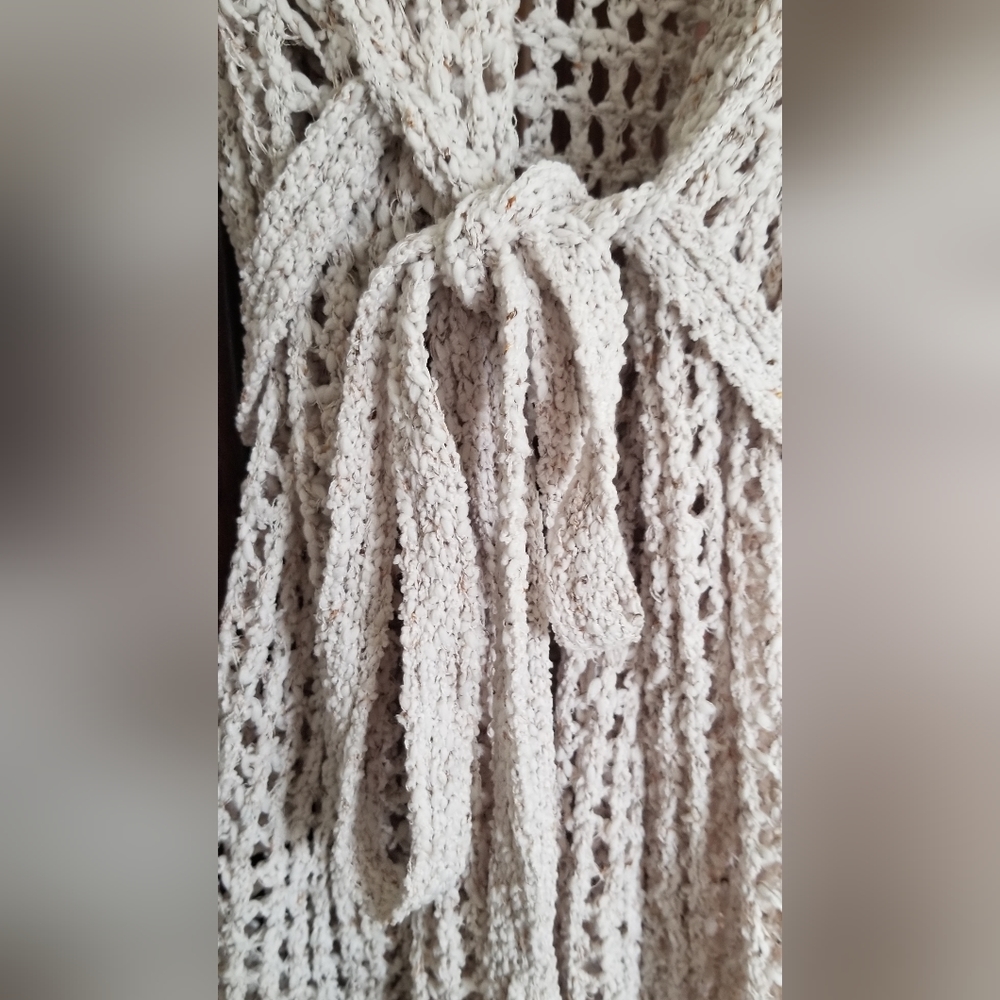 NWT Beautiful crocheted sweater. Cream with front tie. By Miracle. Fits XS and S - Picture 6 of 8